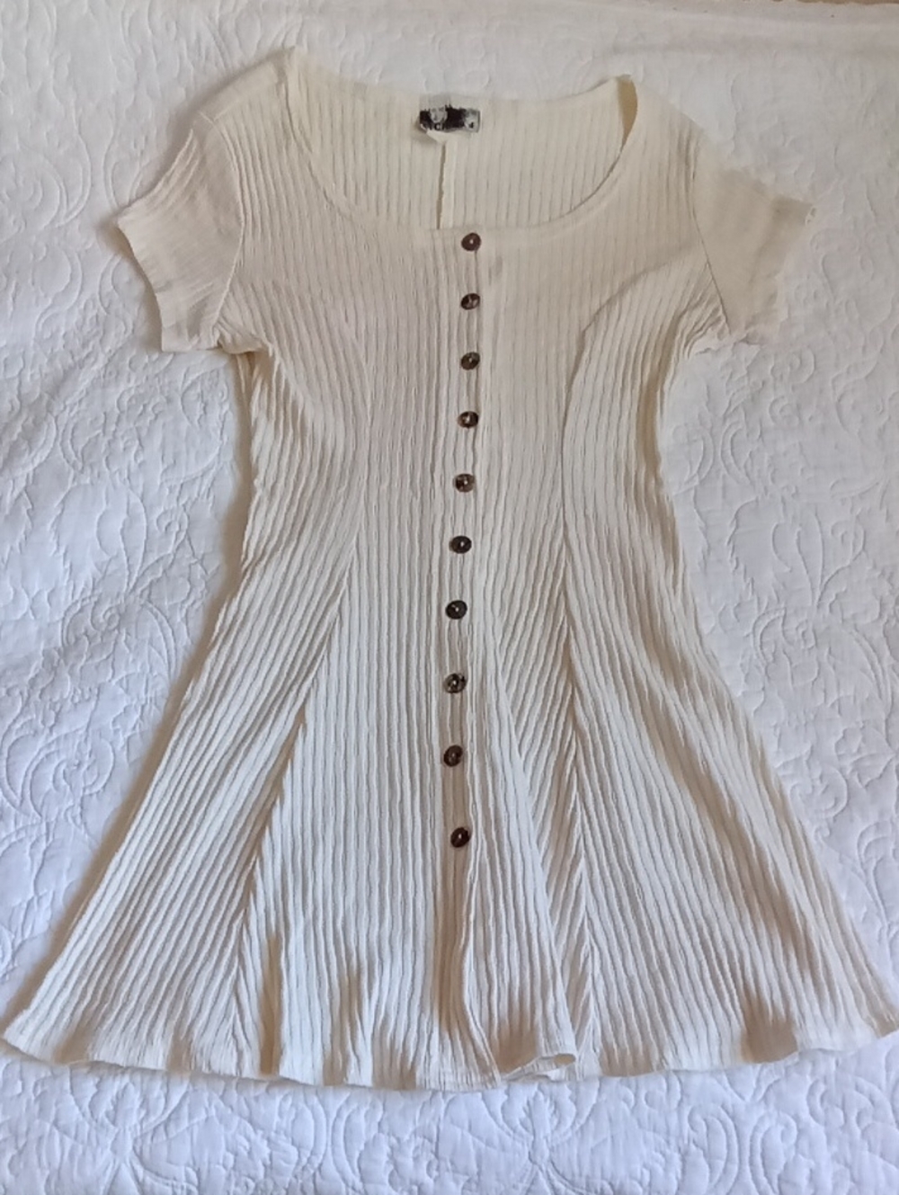 Women's Y2K Cream Ribbed Button-Front Midi Dress